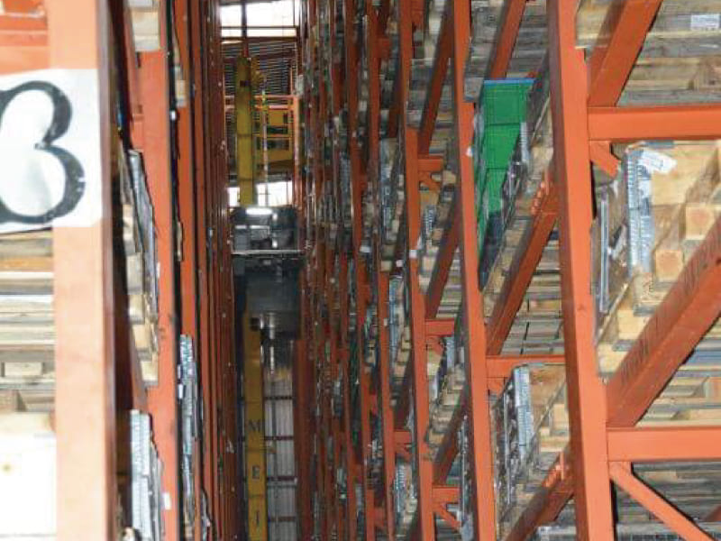 China Supply and Manufacturer Single-Mast Stacker Crane