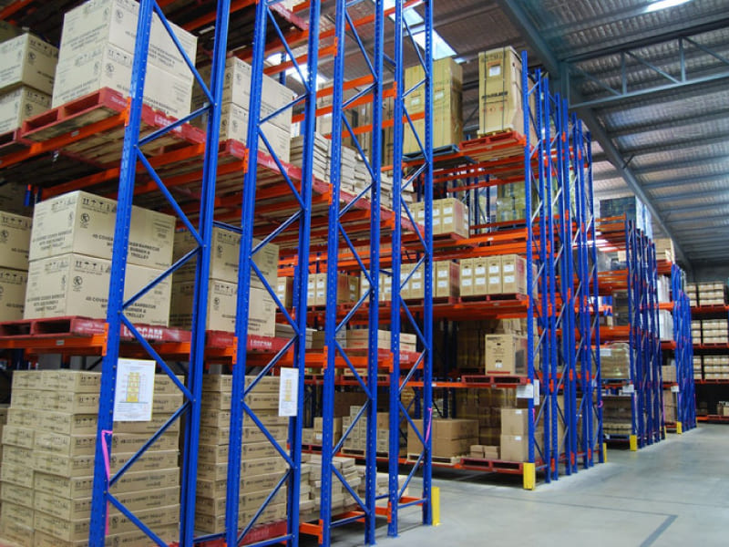 High density storage double deep pallet racking system